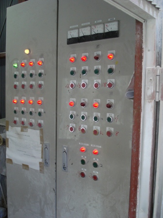 お客様の工場（鉱山の砕石処理）にて「制御盤の電力測定」を行いました（岐阜県）