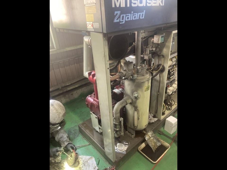 お客様の工場（金属表面加工・切削作業）にて「コンプレッサーメンテナンス」を行いました（岐阜県大野町）