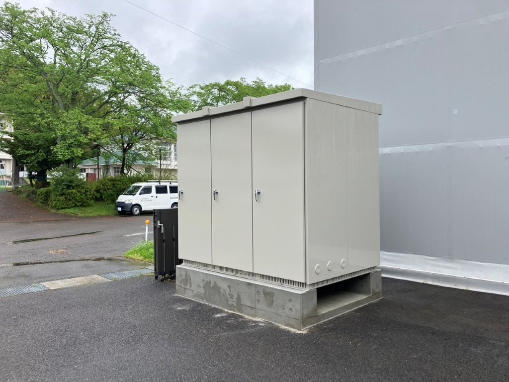 お客様の工場（ガラス繊維製品製造関連）にて「キュービクル設置工事」を行いました（岐阜県関市）