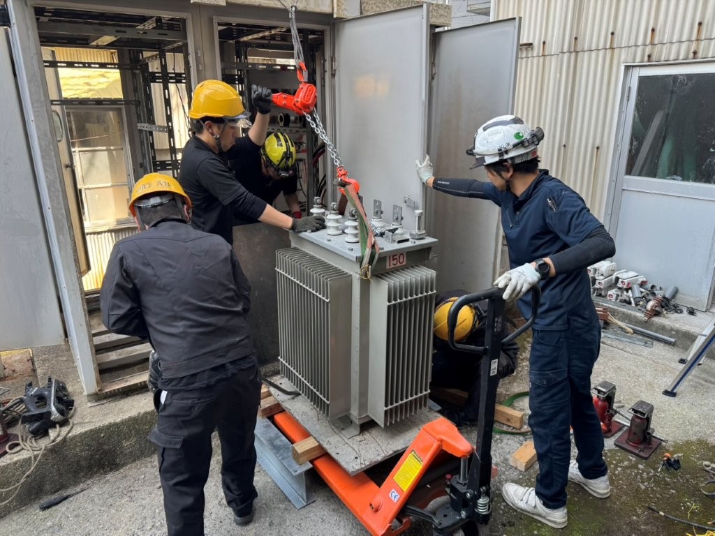 お客様の工場（セラミック製品）にて「変電所改修工事」を行いました（三重県四日市市）