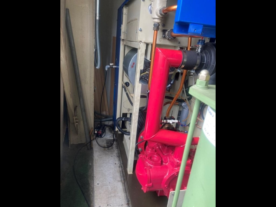 お客様の工場（金属・石材加工）にて「コンプレッサーメンテナンス」を行いました（岐阜県関ケ原町）