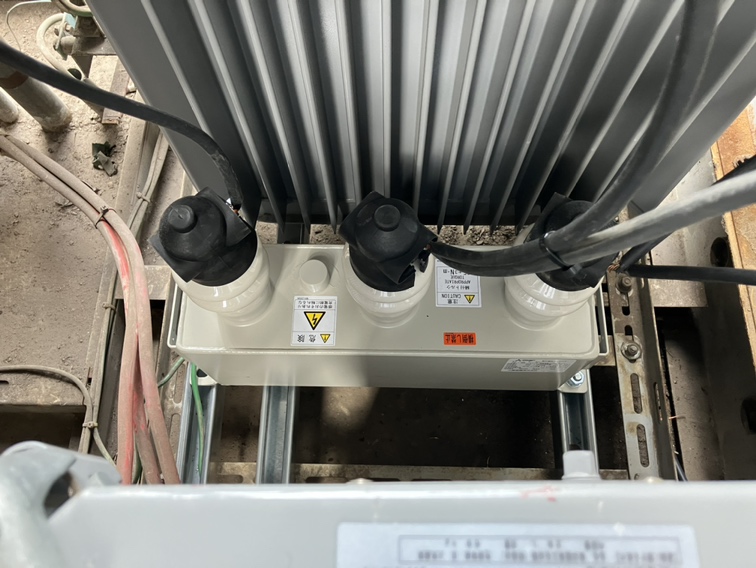 お客様の工場（建築金物加工）にて「コンプレッサ点検・ドライヤ取付工事」を行いました（岐阜県瑞穂市）