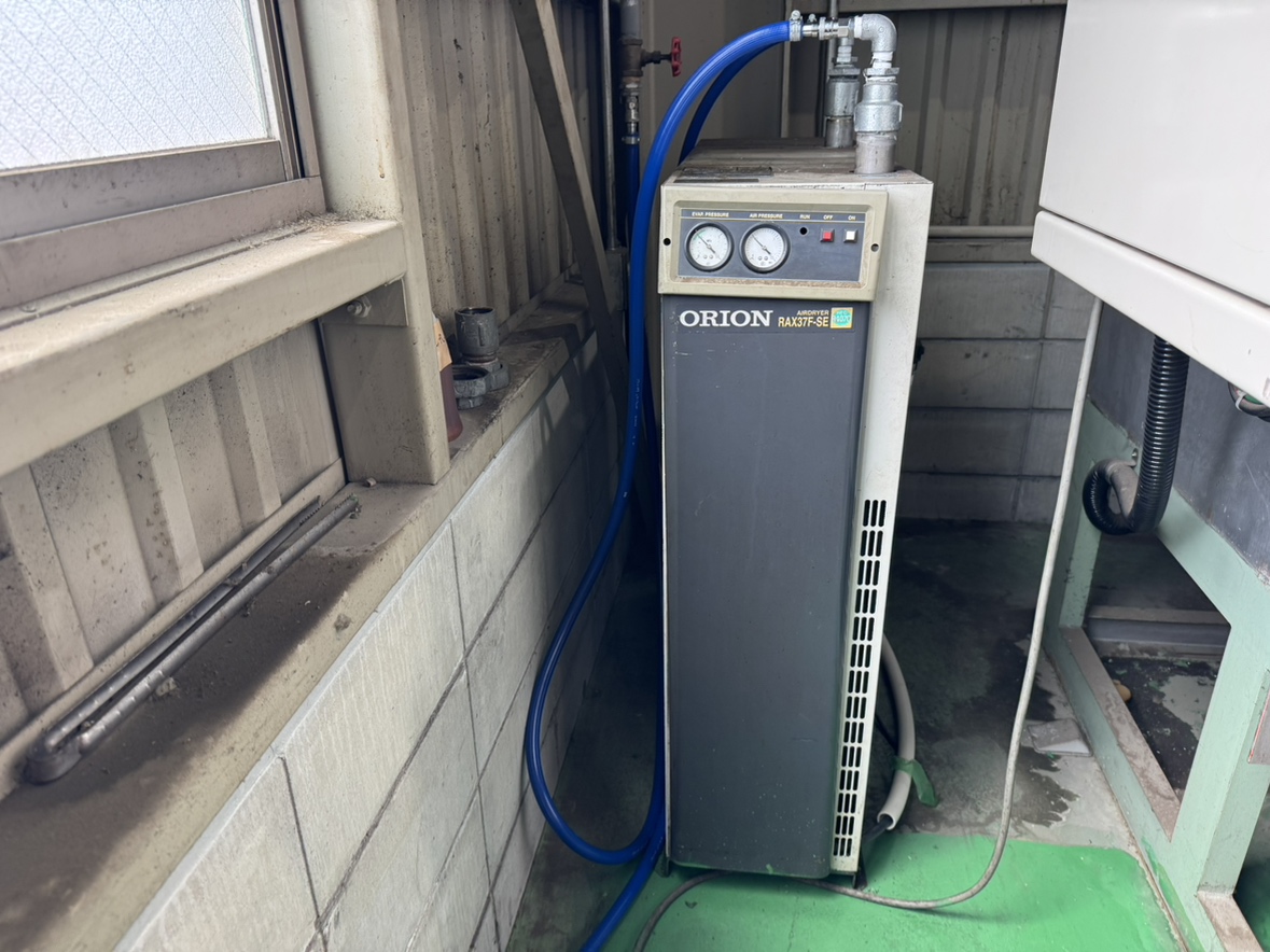 お客様の工場（熱処理・研削関連）にて「ドライヤ取付工事」を行いました（愛知県小牧市）