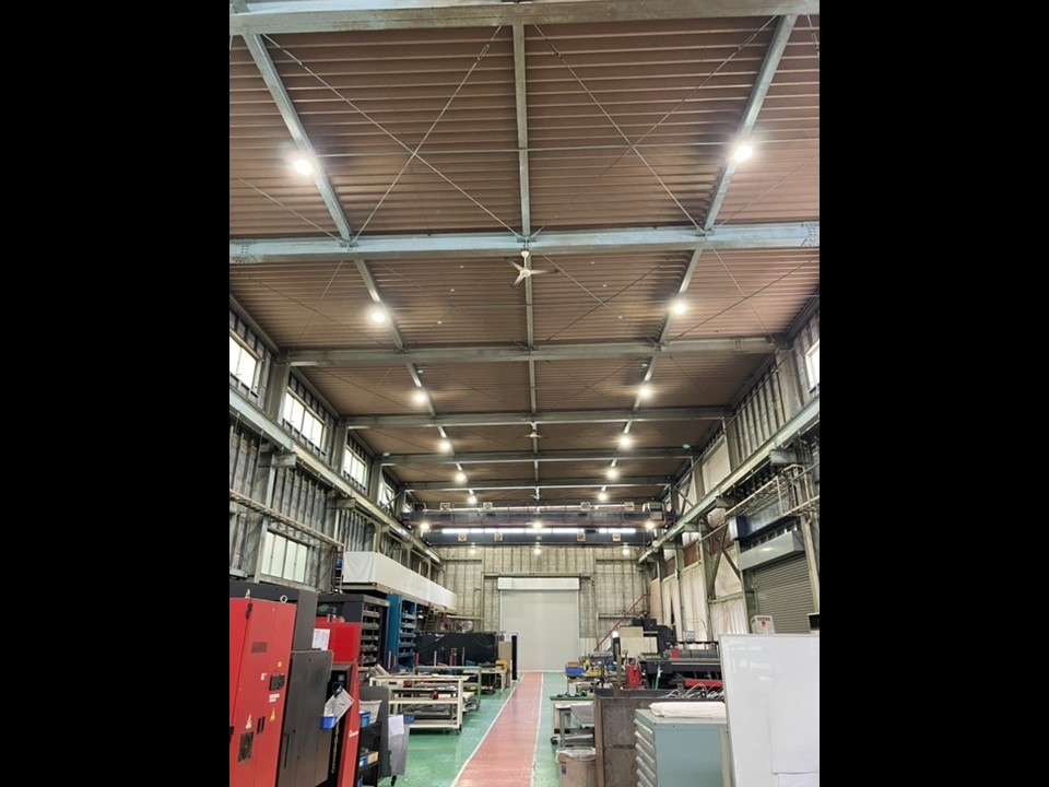 お客様の工場（電子部品製造関連）にて「工場内LED化工事」を行いました（岐阜県各務原市）